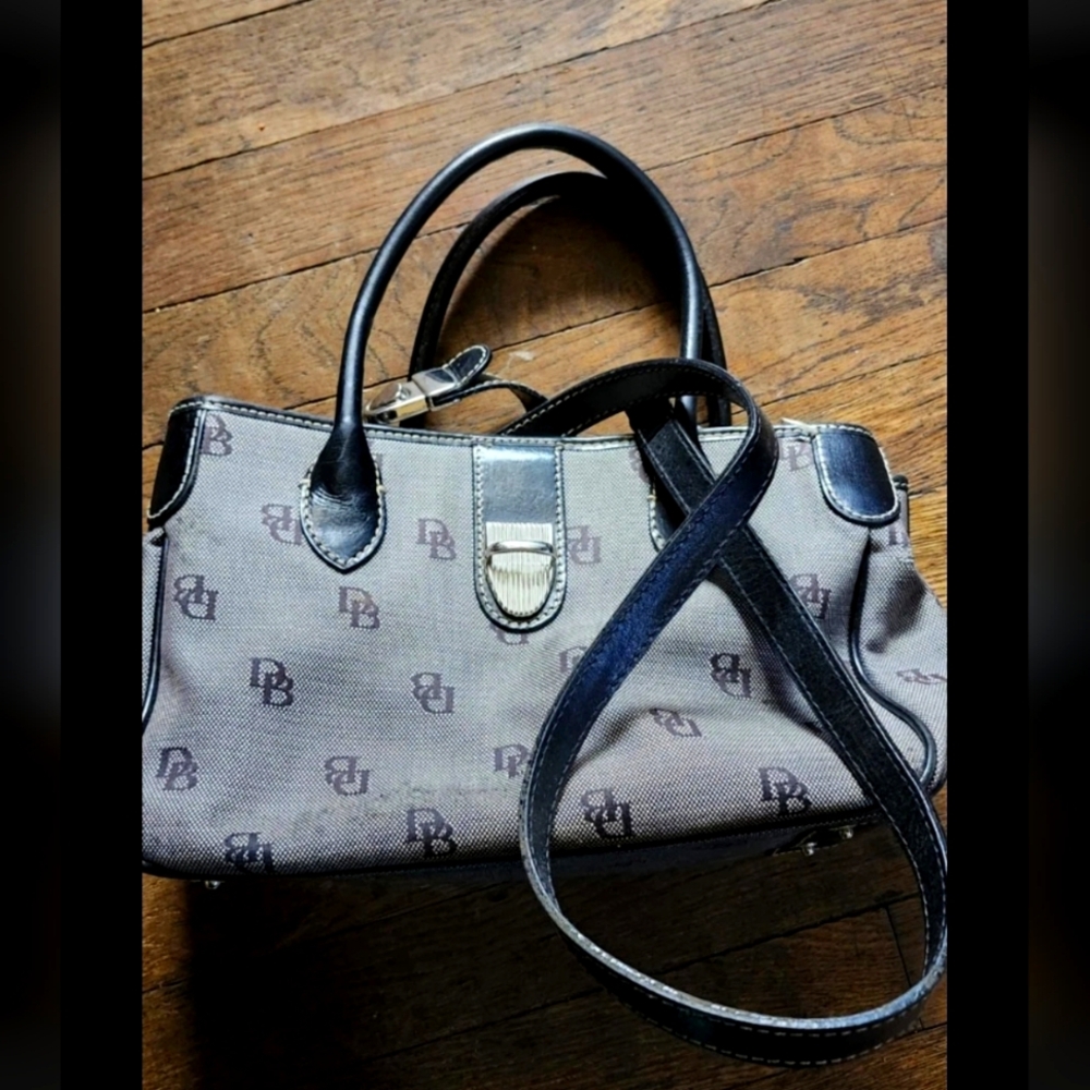 Dooney & Bourke Classic Monogram Canvas Handbag Black & gray Project Bag